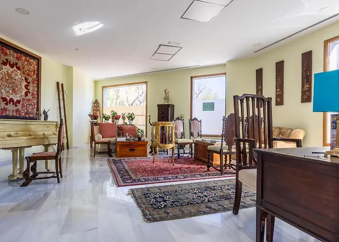 Casa Xanadu Carmona - Stylish Villa With Rooftop Terrace And Stunning Views Of Parador